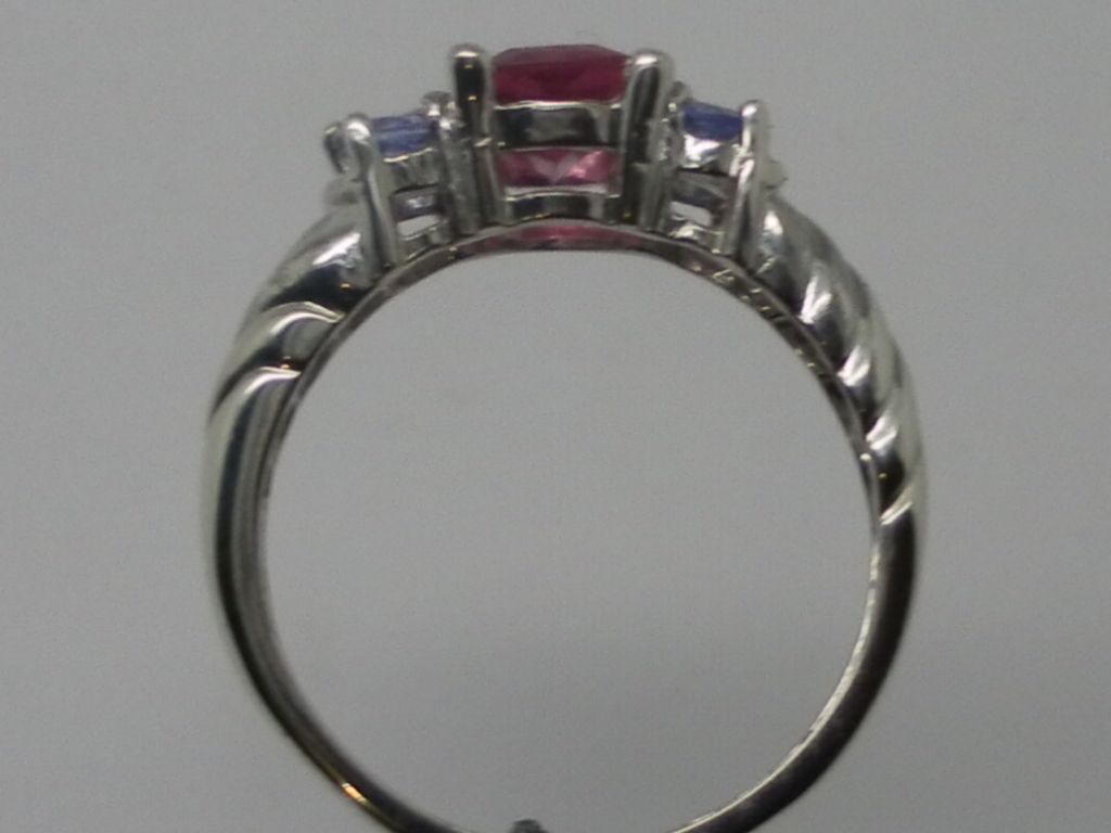Vintage 14kt Rubellite Tourmaline & Tanzanite Ring. Vintage 14kt Rubellite Tourmaline & Tanzanite Ring.