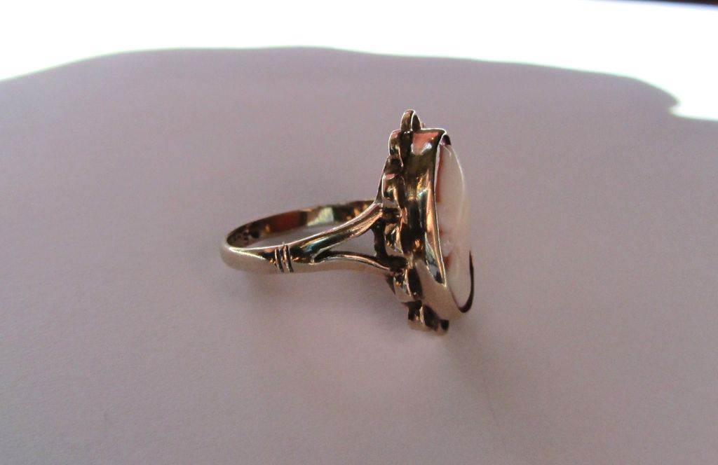 Victorian 9ct Gold Genuine Shell Cameo Ring Victorian 9ct Gold Genuine Shell Cameo Ring