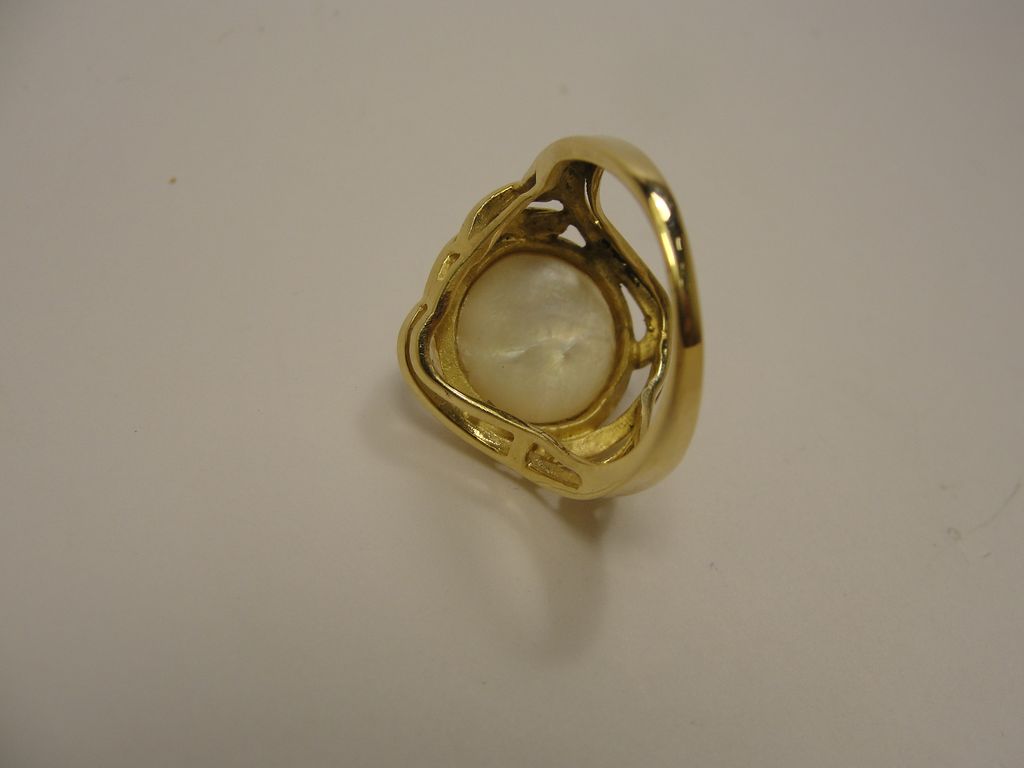 14K Mobe' Pearl Ring 14K Mobe' Pearl Ring