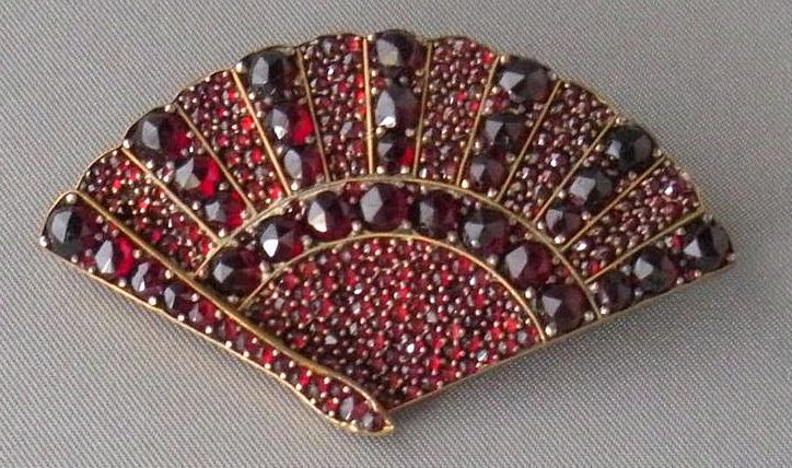 Victorian Bohemian Garnet Fan Brooch Victorian Bohemian Garnet Fan Brooch