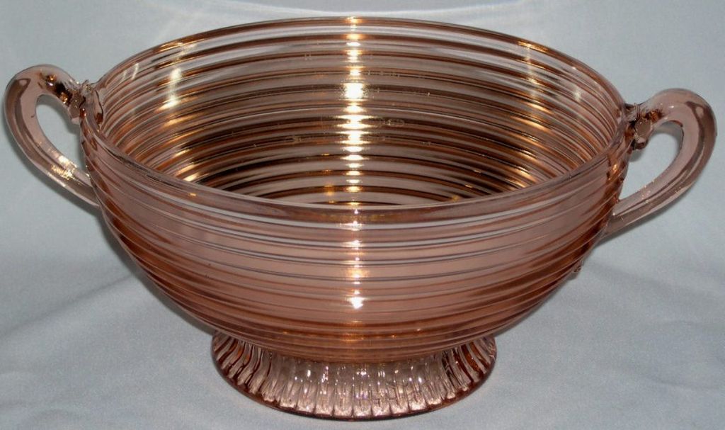 Manhattan Pink Depression Glass Large Deco Footed Fruit Bowl w/ Open Handles Manhattan Pink Depression Glass Large Deco Footed Fruit Bowl w/ Open Handles