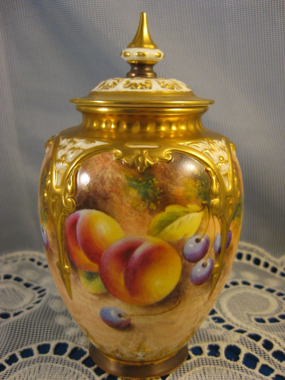Royal Worcester ~ FRUIT POTPOURRI VASE ~ Handpainted Signed Jar Royal Worcester ~ FRUIT POTPOURRI VASE ~ Handpainted Signed Jar