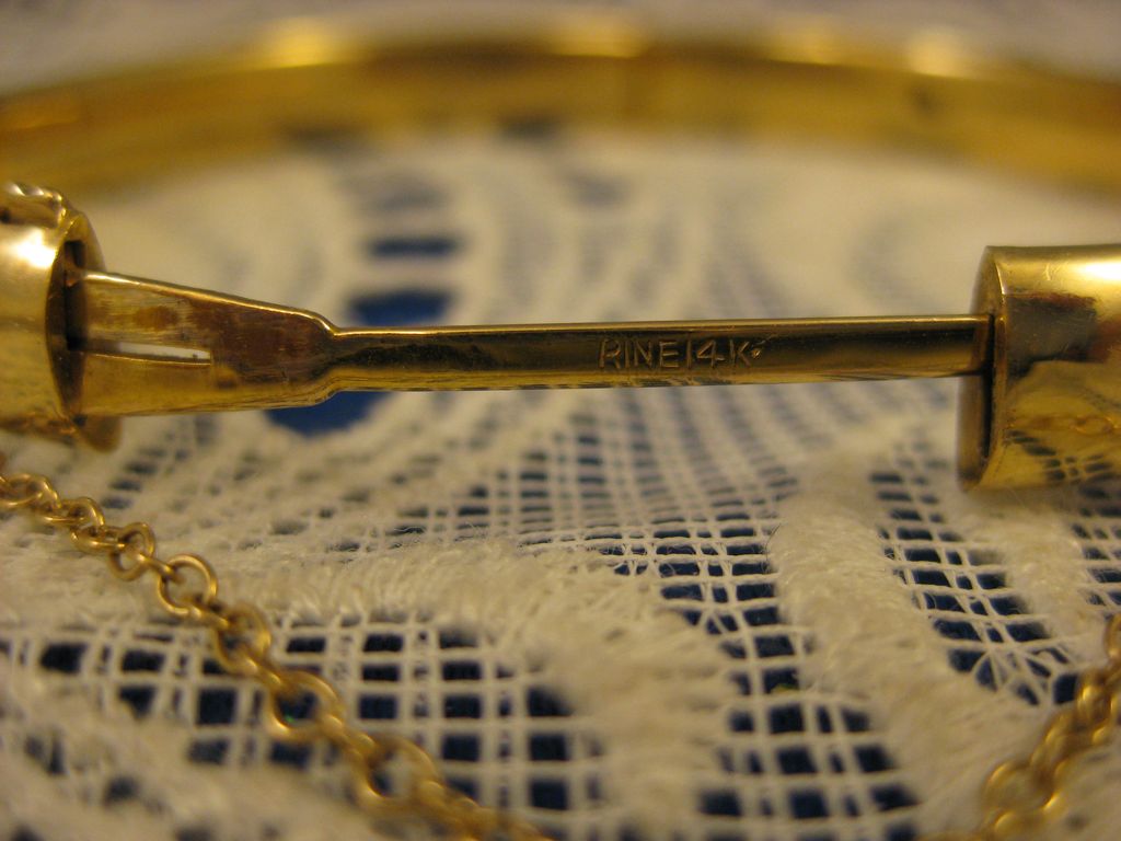14K Yellow Gold ~ Diamond Bangle Bracelet ~ Estate Jewelry 14K Yellow Gold ~ Diamond Bangle Bracelet ~ Estate Jewelry