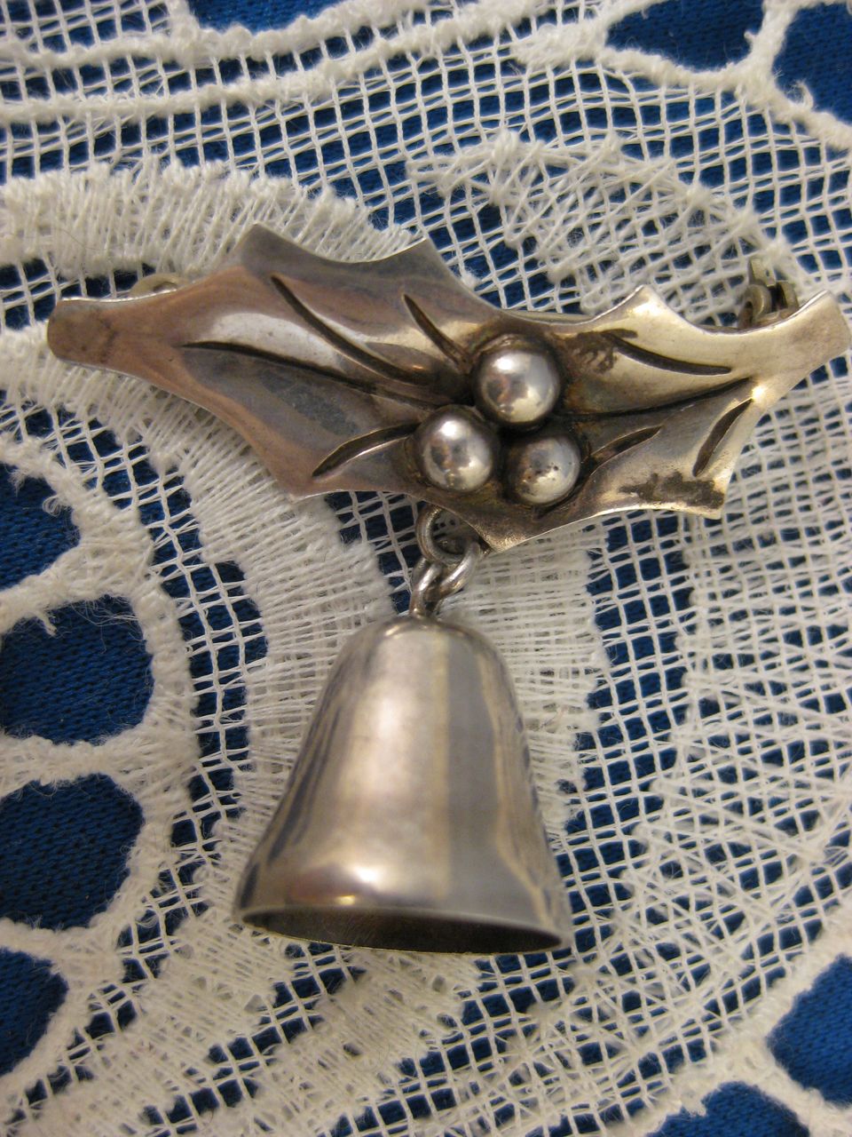 Damaso Gallegos ~ Silver Bell & Holly Brooch ~ Taxco Sterling Pin Damaso Gallegos ~ Silver Bell & Holly Brooch ~ Taxco Sterling Pin
