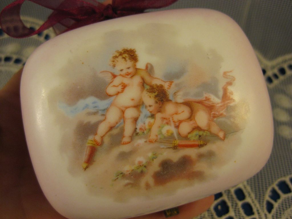 Putti Porcelain ~ Cherub Soap Trinket Box ~ Cupid & Gilt Brass Trim Putti Porcelain ~ Cherub Soap Trinket Box ~ Cupid & Gilt Brass Trim