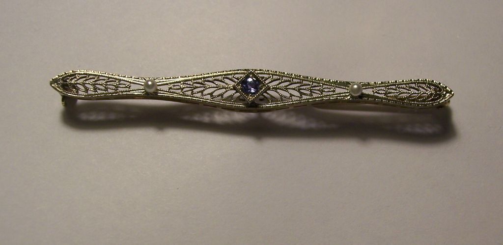 Art Deco 14K Gold Filigree Bar Pin Edwardian Sapphire & Pearls Art Deco 14K Gold Filigree Bar Pin Edwardian Sapphire & Pearls