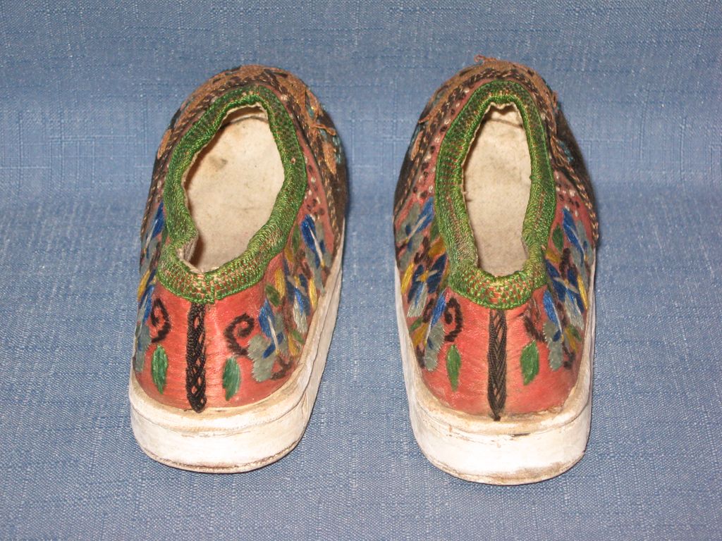Antique 19th Century Chinese Embroidered Bound Feet Lotus Shoes Rare and Wonderful Antique 19th Century Chinese Embroidered Bound Feet Lotus Shoes Rare and Wonderful