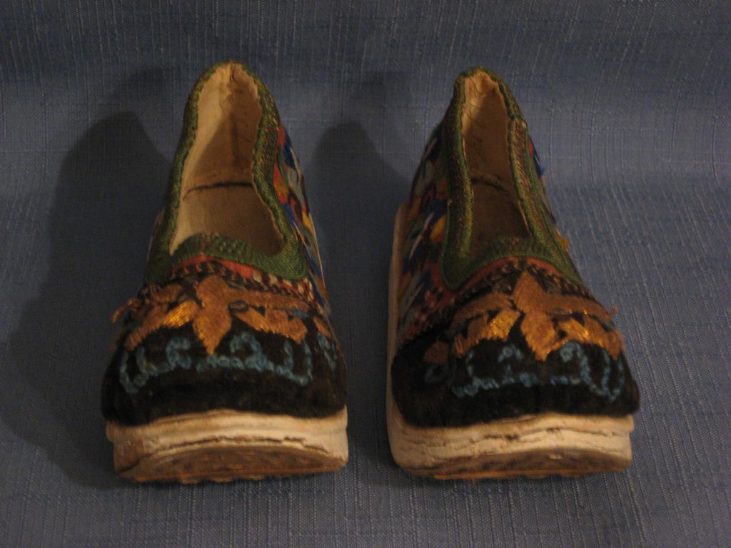 Antique 19th Century Chinese Embroidered Bound Feet Lotus Shoes Rare and Wonderful Antique 19th Century Chinese Embroidered Bound Feet Lotus Shoes Rare and Wonderful