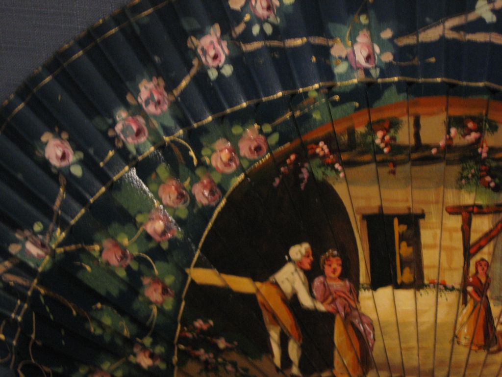 Vintage Fan Hand Painted Excellent Condition Vintage Fan Hand Painted Excellent Condition