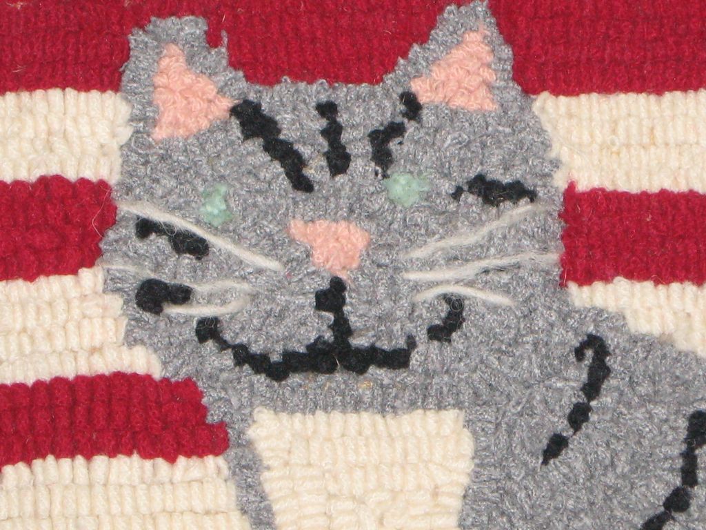 Small American Folk Art Wool Hooked Rug Small American Folk Art Wool Hooked Rug