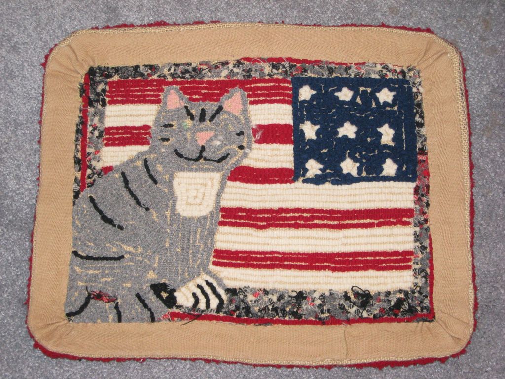 Small American Folk Art Wool Hooked Rug Small American Folk Art Wool Hooked Rug