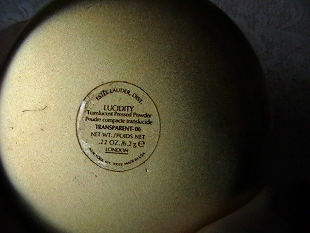 Beautiful ESTEE LAUDER Vintage Compact Beautiful ESTEE LAUDER Vintage Compact