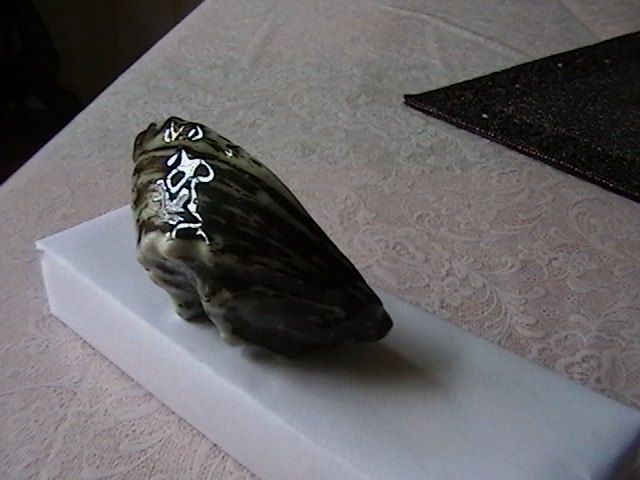 Vintage Porcelain Oyster "Shooter" Vintage Porcelain Oyster "Shooter"