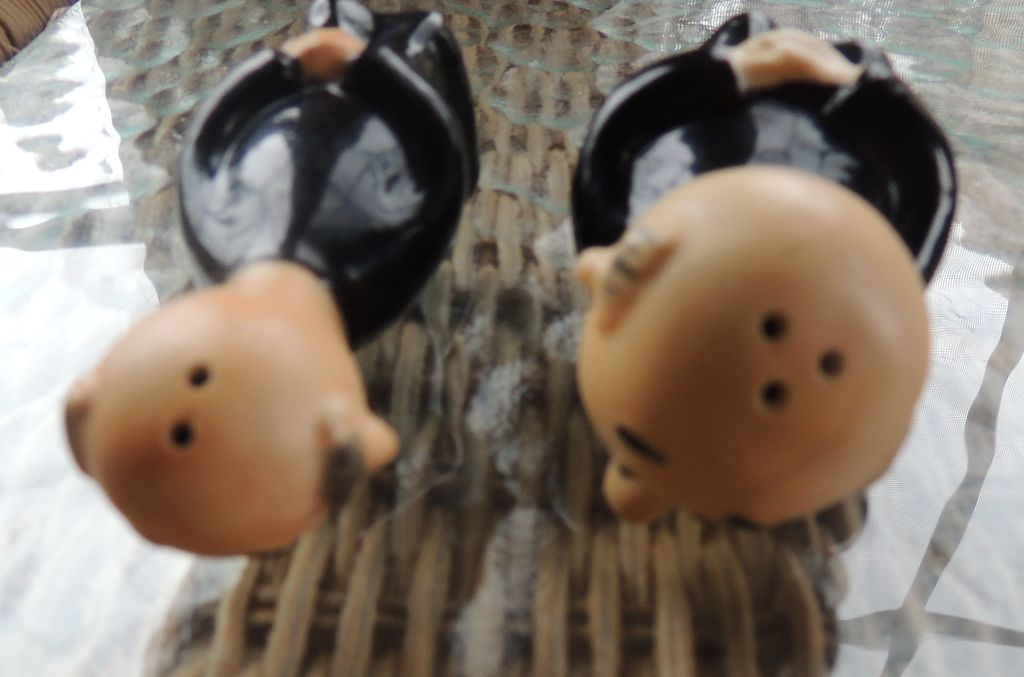 Piel's Brothers Bert & Harry Figural Salt and Pepper Shakers Piel's Brothers Bert & Harry Figural Salt and Pepper Shakers