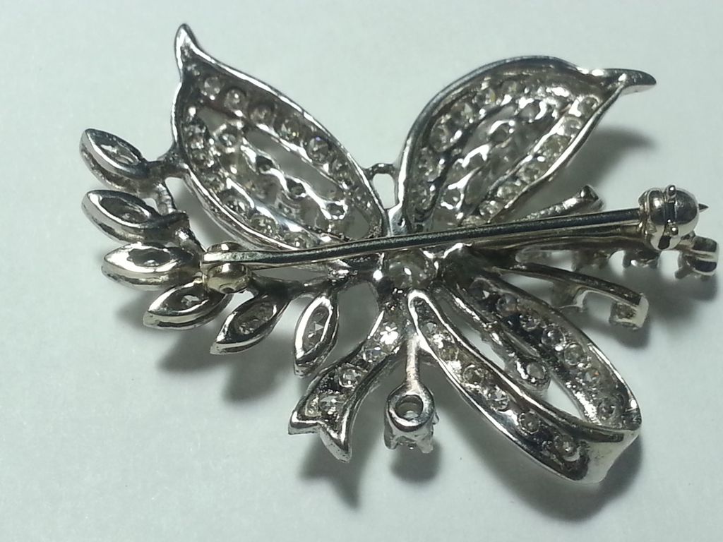 Retro Era 14K White Gold Diamond Bow Pin 1 CTTW Retro Era 14K White Gold Diamond Bow Pin 1 CTTW