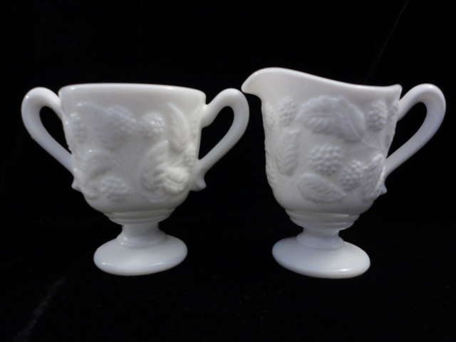 Fostoria Sugar Creamer White Milk Glass Berry Fostoria Sugar Creamer White Milk Glass Berry