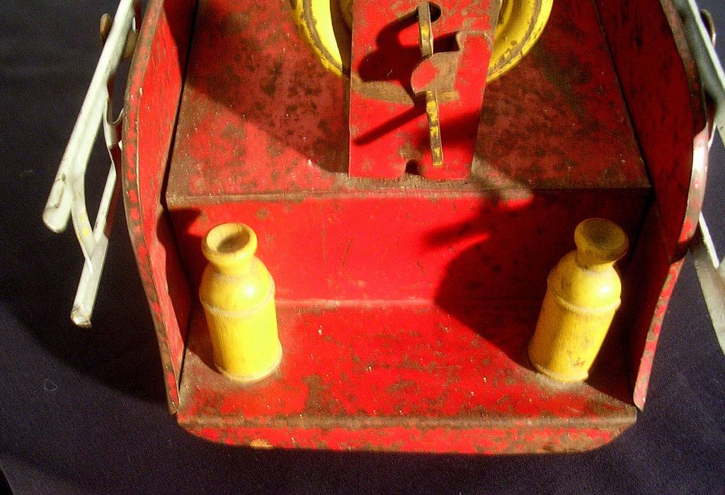 Structo Fire Truck - 22 Inch Steel Water Pumper - Vintage 1947 Structo Fire Truck - 22 Inch Steel Water Pumper - Vintage 1947