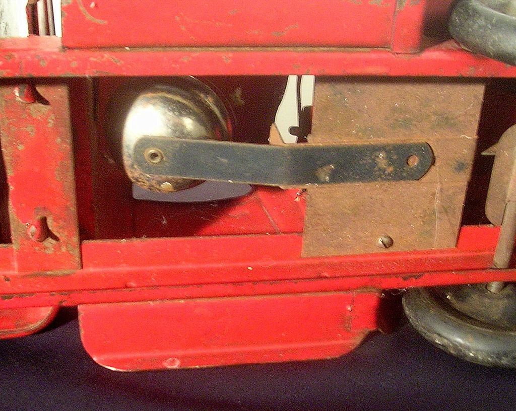 Structo Fire Truck - 22 Inch Steel Water Pumper - Vintage 1947 Structo Fire Truck - 22 Inch Steel Water Pumper - Vintage 1947