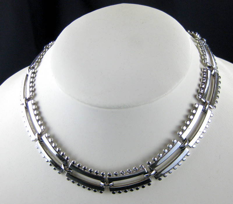 Monet Mod Vintage Silver Tone Link Necklace Monet Mod Vintage Silver Tone Link Necklace