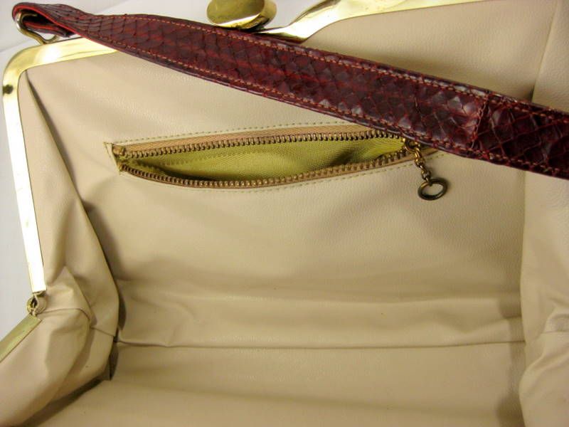 Vintage Red Reptile Genuine Leather Purse Vintage Red Reptile Genuine Leather Purse