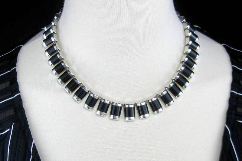 Signed J. Gomes Mexico Sterling & Black Obsidian Necklace Signed J. Gomes Mexico Sterling & Black Obsidian Necklace