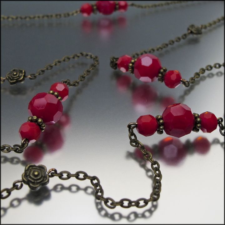 Red Glass and Brass Station Necklace - Queen of Hearts / Gifts for Her Red Glass and Brass Station Necklace - Queen of Hearts / Gifts for Her