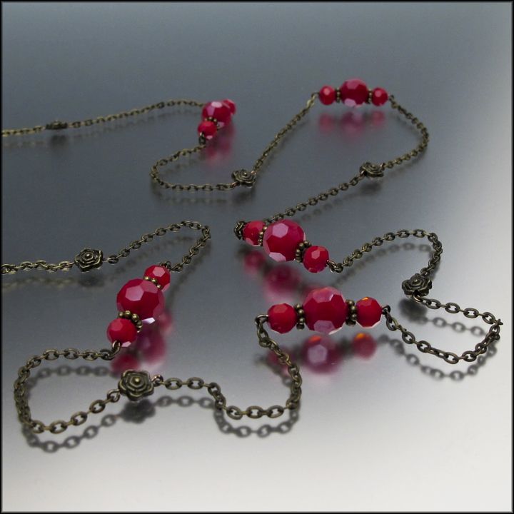 Red Glass and Brass Station Necklace - Queen of Hearts / Gifts for Her Red Glass and Brass Station Necklace - Queen of Hearts / Gifts for Her