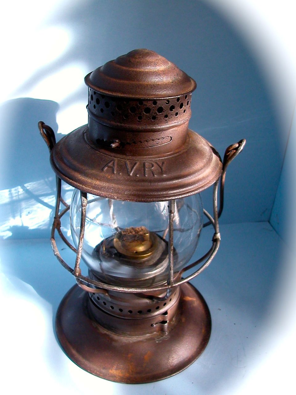 Allegheny Valley Railroad Bellbottom Hand lantern Allegheny Valley Railroad Bellbottom Hand lantern