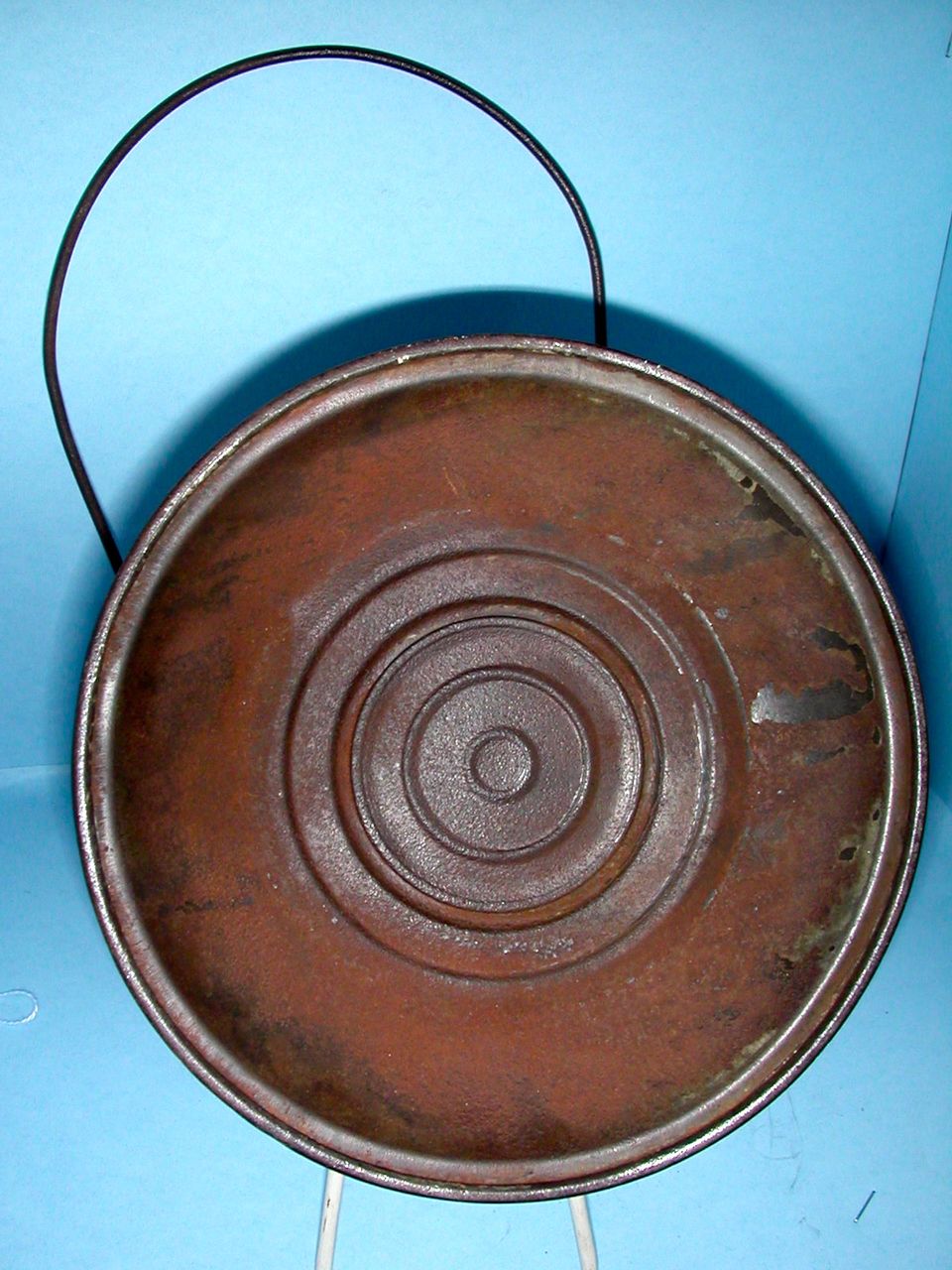 Allegheny Valley Railroad Bellbottom Hand lantern Allegheny Valley Railroad Bellbottom Hand lantern