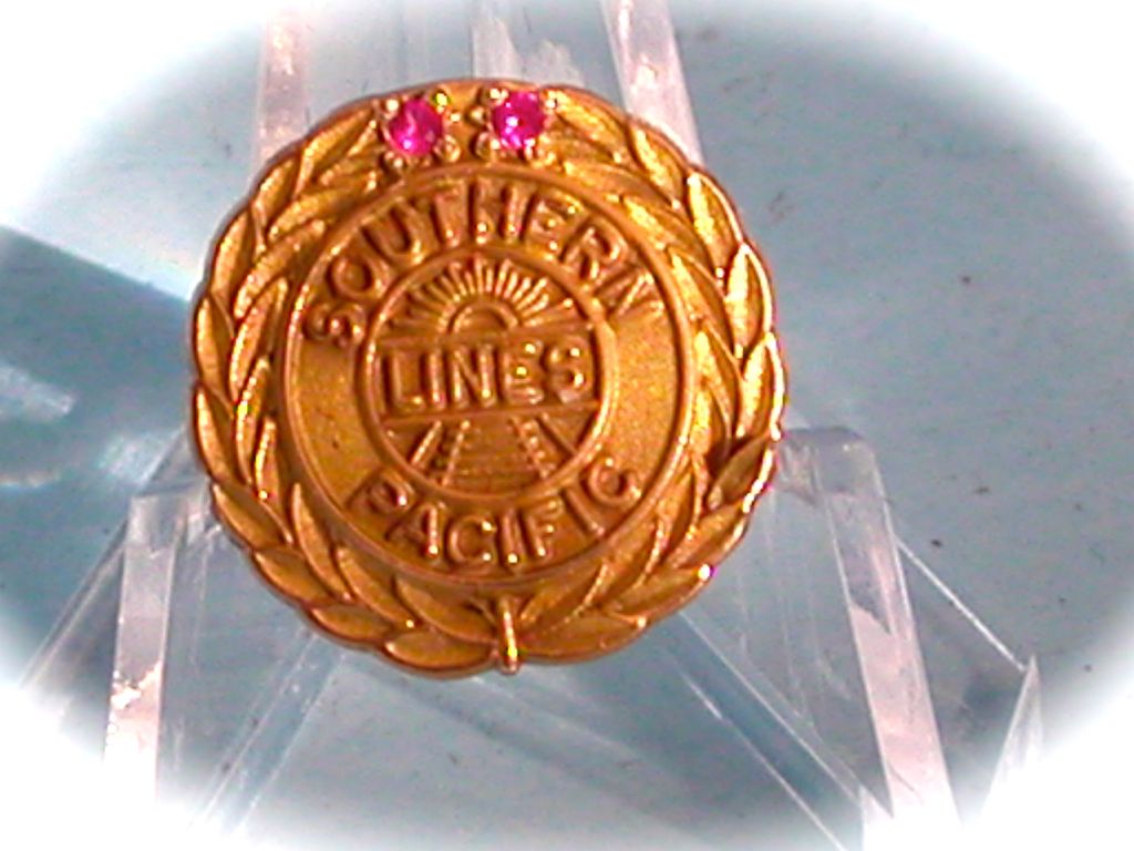 Southern Pacific Railroad Gold Service Pin Southern Pacific Railroad Gold Service Pin