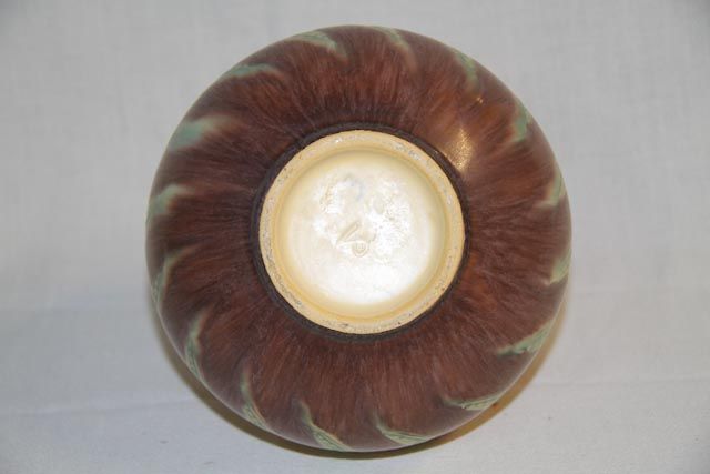 Roseville Falline bulbous vase Roseville Falline bulbous vase