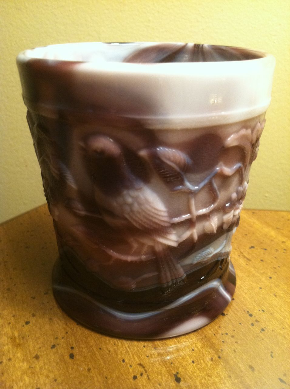 Imperial Purple Slag Robin Mug Imperial Purple Slag Robin Mug