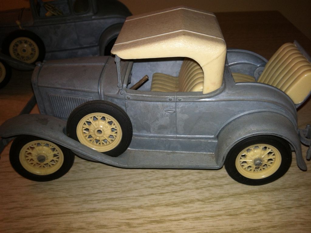 Lot of Two Vintage Hubley Kit Metal Cars Lot of Two Vintage Hubley Kit Metal Cars