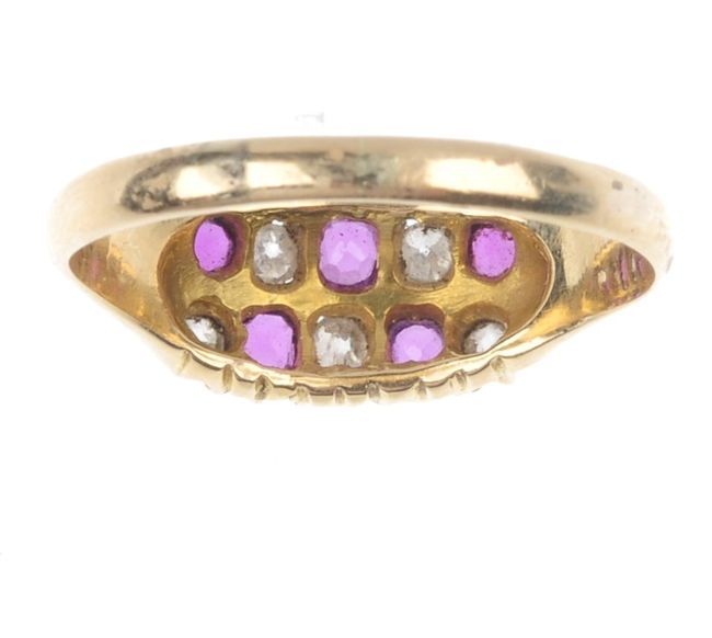 Vintage 1920's Ruby & Diamond Ring Vintage 1920's Ruby & Diamond Ring