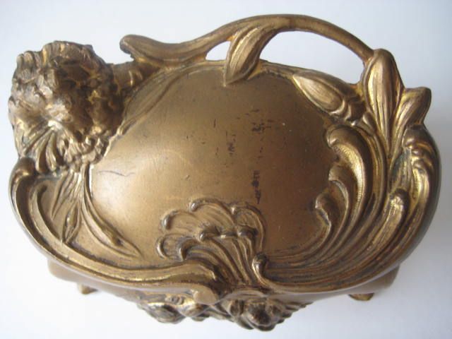 Nouveau Trinket Ring Box Nouveau Trinket Ring Box
