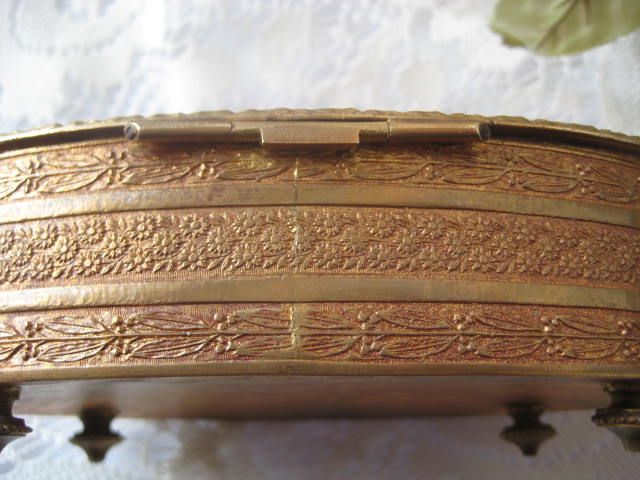 Bronze-Plated Metal Jewel Box w/ Scene Bronze-Plated Metal Jewel Box w/ Scene