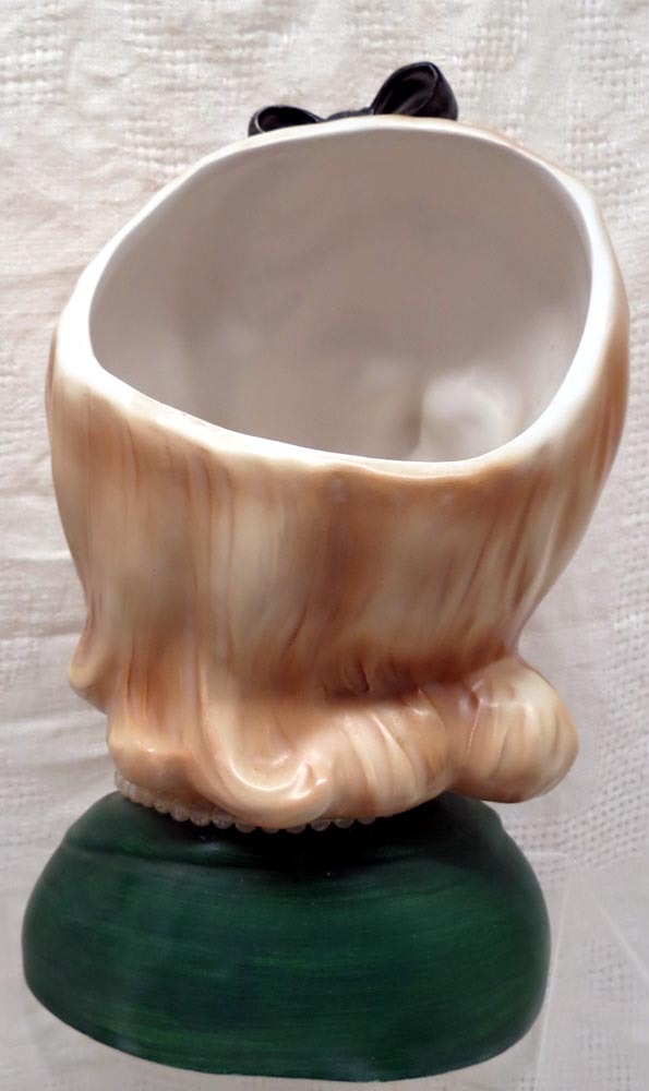 Topline Imports Inc Lady Head Vase #50/425 in Green Topline Imports Inc Lady Head Vase #50/425 in Green