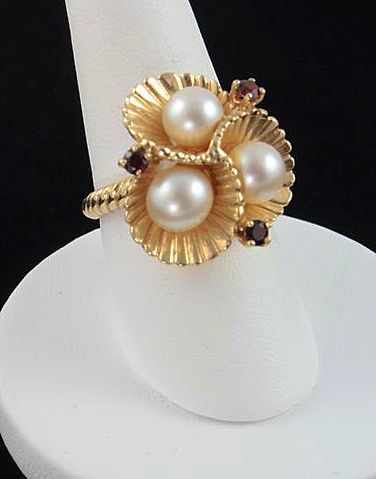14 kt yellow gold Pearl & Ruby ring 14 kt yellow gold Pearl & Ruby ring