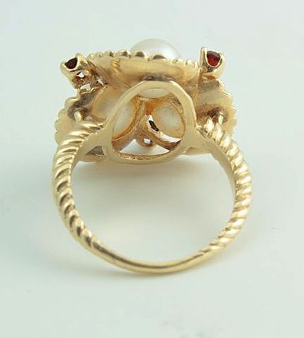 14 kt yellow gold Pearl & Ruby ring 14 kt yellow gold Pearl & Ruby ring