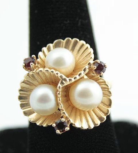 14 kt yellow gold Pearl & Ruby ring 14 kt yellow gold Pearl & Ruby ring