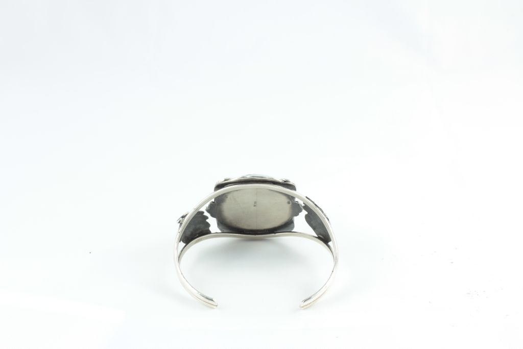Vintage Navajo Sterling Silver Cuff Bracelet with Malachite Vintage Navajo Sterling Silver Cuff Bracelet with Malachite