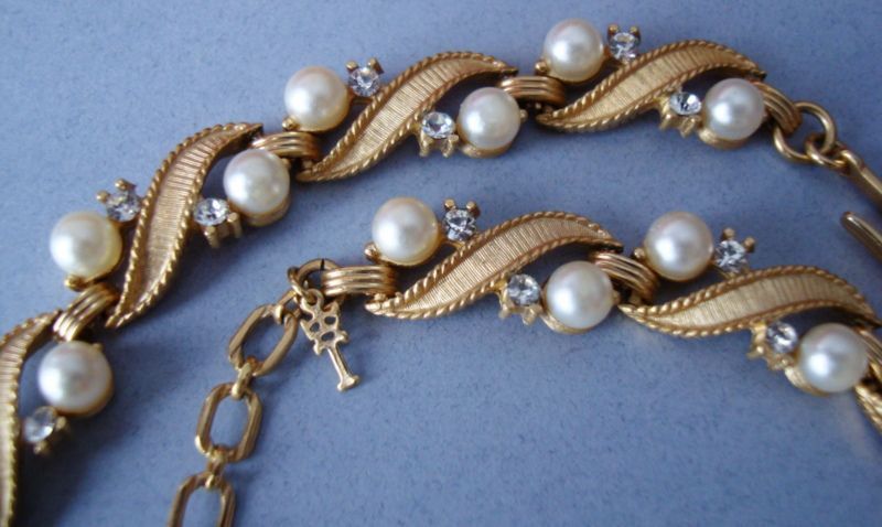 Crown Trifari Incredibly Lovely Necklace of Coiling Ribbons with Rhinestones and Faux Pearls Crown Trifari Incredibly Lovely Necklace of Coiling Ribbons with Rhinestones and Faux Pearls