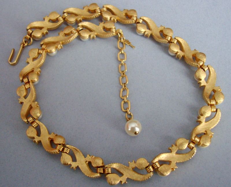 Crown Trifari Incredibly Lovely Necklace of Coiling Ribbons with Rhinestones and Faux Pearls Crown Trifari Incredibly Lovely Necklace of Coiling Ribbons with Rhinestones and Faux Pearls