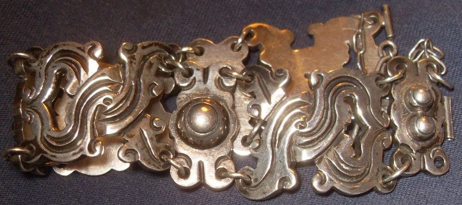 Vintage Sterling Silver 980 Bracelet Vintage Sterling Silver 980 Bracelet