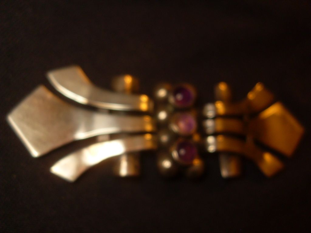 Mexican Vintage Sterling Silver and Amethyst Fleur de Lis Pin Mexican Vintage Sterling Silver and Amethyst Fleur de Lis Pin