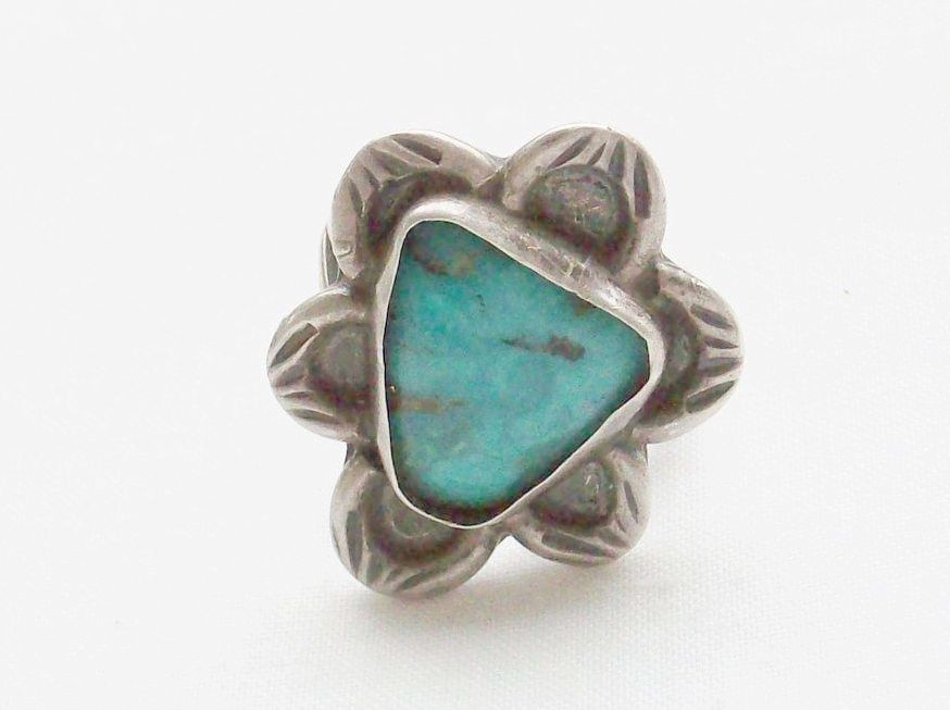 Vintage Southwestern Sterling Natural Turquoise Ring - Size 9 1/2 - Circa 1950 Vintage Southwestern Sterling Natural Turquoise Ring - Size 9 1/2 - Circa 1950