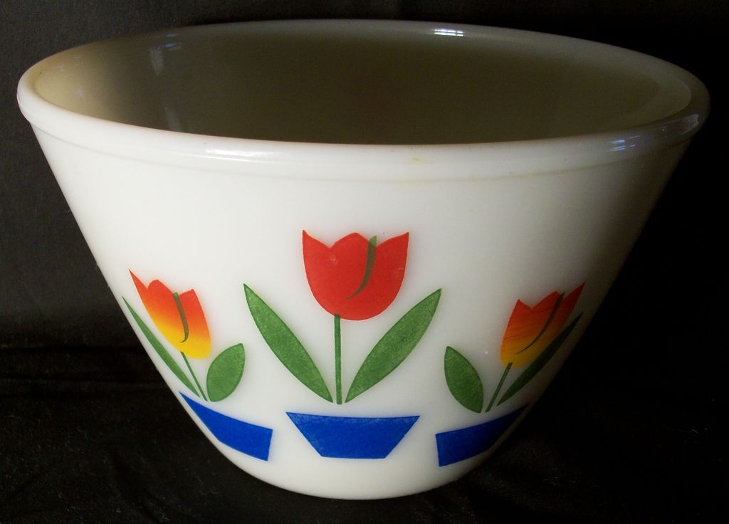 Fire King 1950's Tulips Bowl - Anchor Hocking Fire King 1950's Tulips Bowl - Anchor Hocking