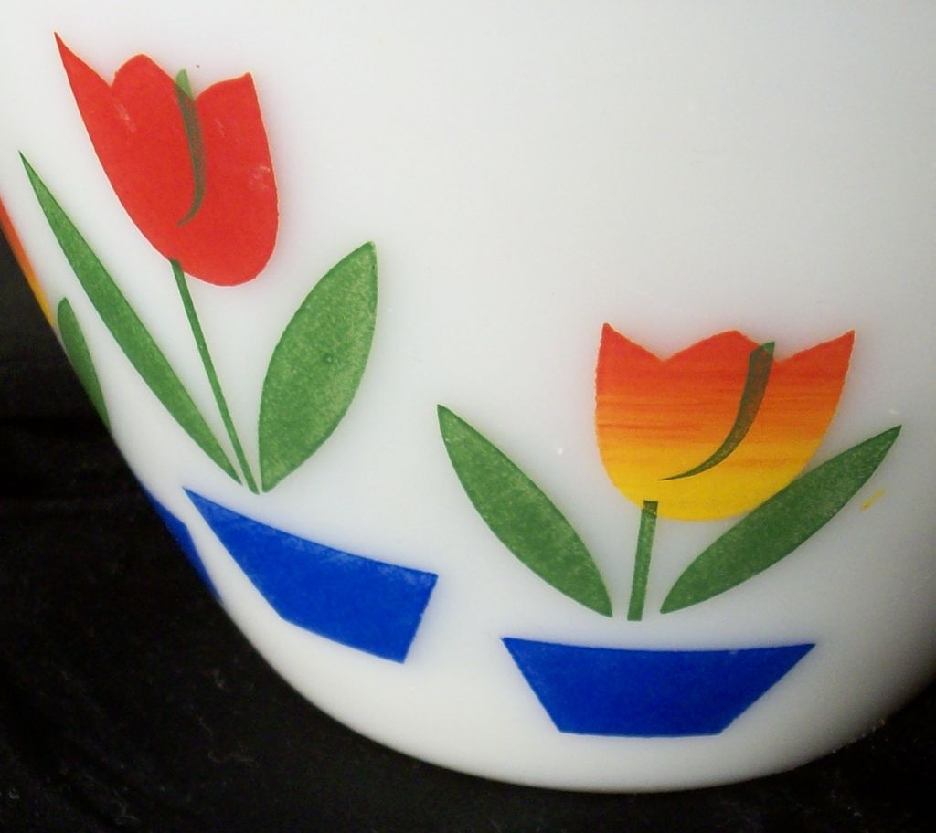 Fire King 1950's Tulips Bowl - Anchor Hocking Fire King 1950's Tulips Bowl - Anchor Hocking