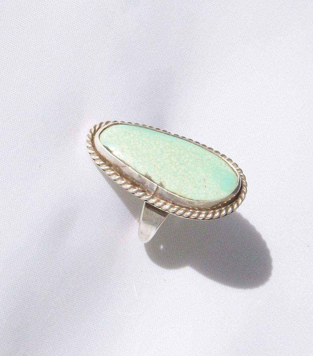Pale Green Vintage Turquoise Southwestern Silver Ring - Size 5 1/4 Pale Green Vintage Turquoise Southwestern Silver Ring - Size 5 1/4