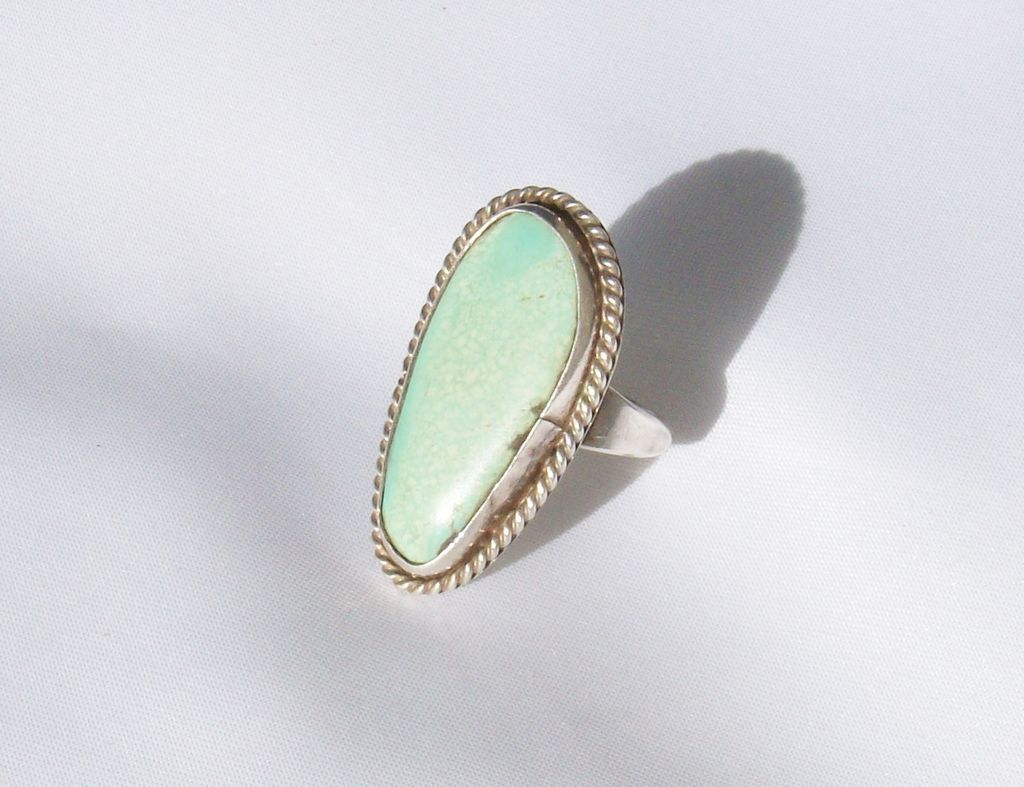 Pale Green Vintage Turquoise Southwestern Silver Ring - Size 5 1/4 Pale Green Vintage Turquoise Southwestern Silver Ring - Size 5 1/4